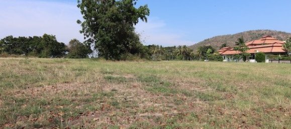  Commercial property in Hua Hin, Thailand No. 6757 4