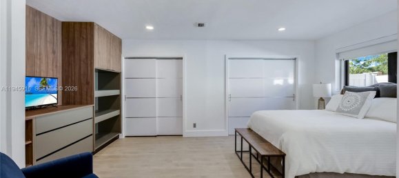 6 dormitorios villa en venta en Miami, Miami-Dade, Florida, USA № 615393 14