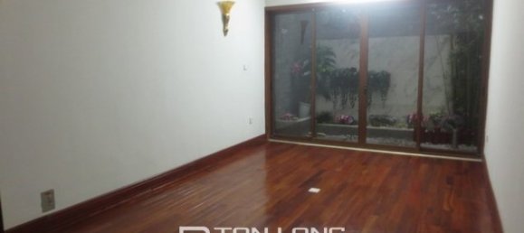 8 bedrooms Apartment in Hai Ba Trung, Vietnam No. 2118 2