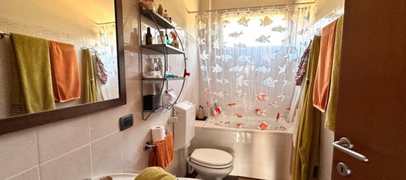 Apartamento de 3 dormitorios en Rivergaro, Italy No. 327378 17