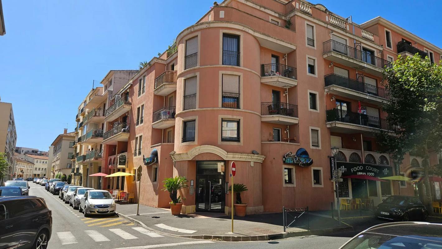 Apartamento T2 em Saint-Raphael, France N.º 284739