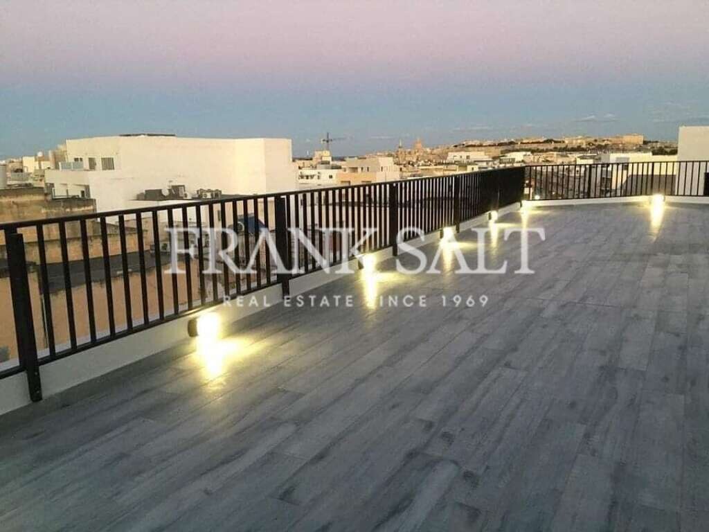 Пентхаус с 2 спальнями в Мсида, Мальта № 9993