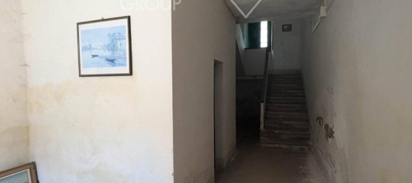 Дом с 10 комнатами в Кастильоне дель Лаго, Италия № 156458 3