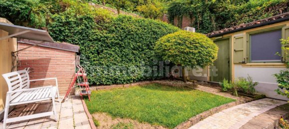 2 bedrooms Villa in Turin, Italy No. 296357 3