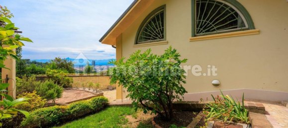 2 bedrooms Villa in Turin, Italy No. 296357 9