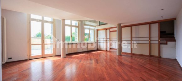 2 bedrooms Villa in Turin, Italy No. 296357 12