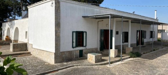 3 bedrooms Villa in Martina Franca, Italy No. 300266 4