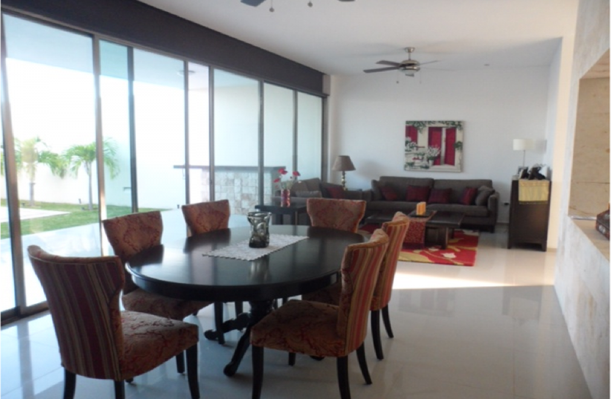 Casa de 3 dormitorios en Yucatán, Mexico No. 149897