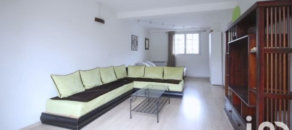 Casa de 4 dormitorios en Drancy, France No. 354742 16