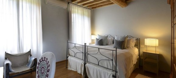 6 bedrooms Villa in Capannori, Italy No. 377450 5