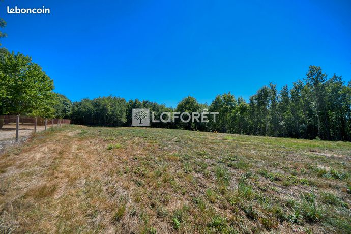 Terreno en Tarn, France 671 m² No. 305378