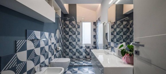 4 rooms Apartment in Parma, Italy No. 37054 9