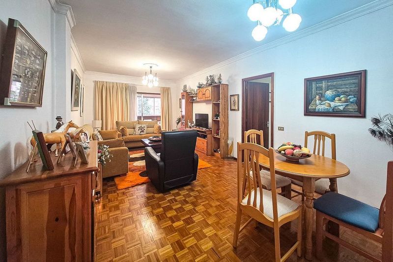 4 bedrooms Apartment in Las Palmas De Gran Canaria, Spain No. 243771