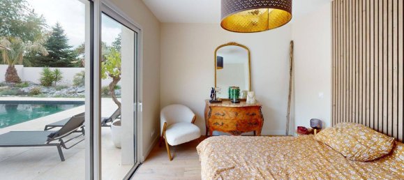 4 bedrooms Villa in Saint-Medard-d'Eyrans, France No. 296060 6