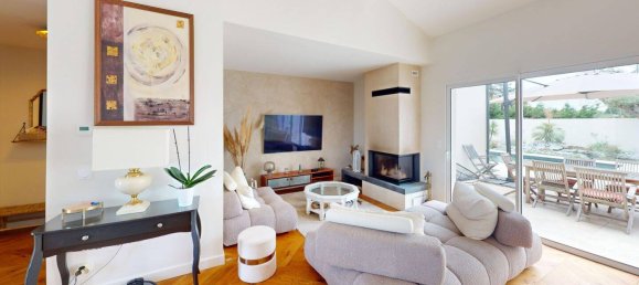 4 bedrooms Villa in Saint-Medard-d'Eyrans, France No. 296060 2