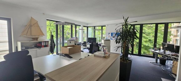 777m² Building in Eimsbuttel, Germany No. 333983 2