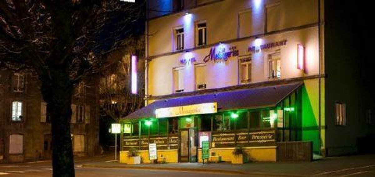 1200m² Office in Murat, France No. 18792