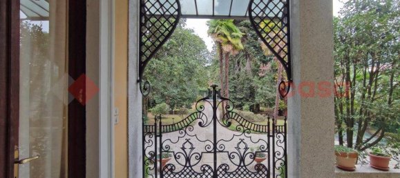 Вилла с 8 комнатами в Леза, Италия № 108015 11