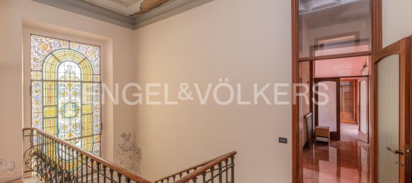 5 bedrooms Villa in Como, Italy No. 129727 13