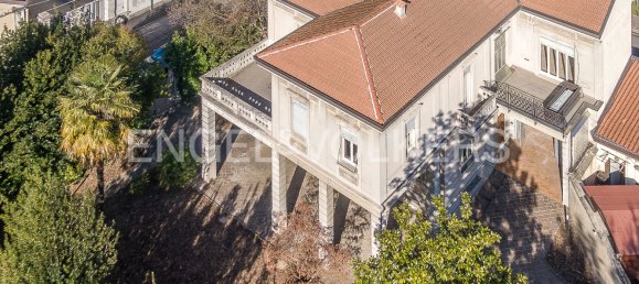 5 bedrooms Villa in Como, Italy No. 129727 20