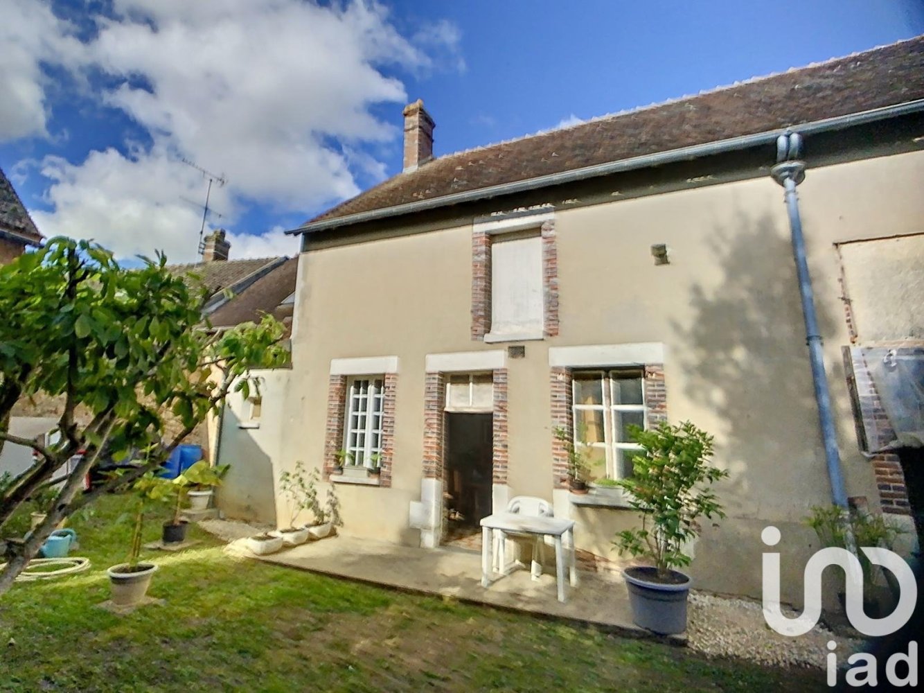 3 bedrooms Townhouse in La Chapelle-sur-Aveyron, France No. 160025