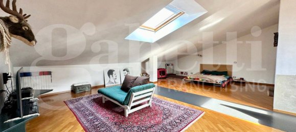 4 غرف نوم بانتهاوس في Grugliasco, Italy رقم 7908 17