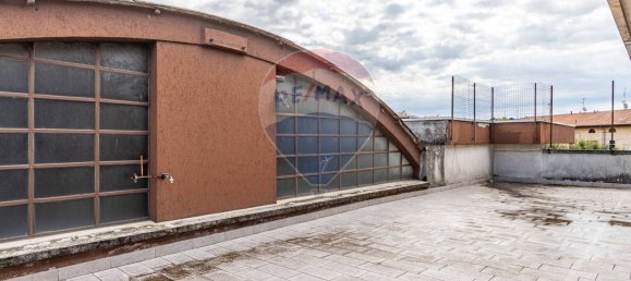 Склад 720м² в Безана ин Брианца, Италия № 359802 26