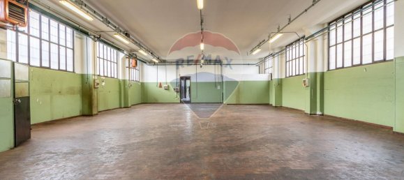 Склад 720м² в Безана ин Брианца, Италия № 359802 5