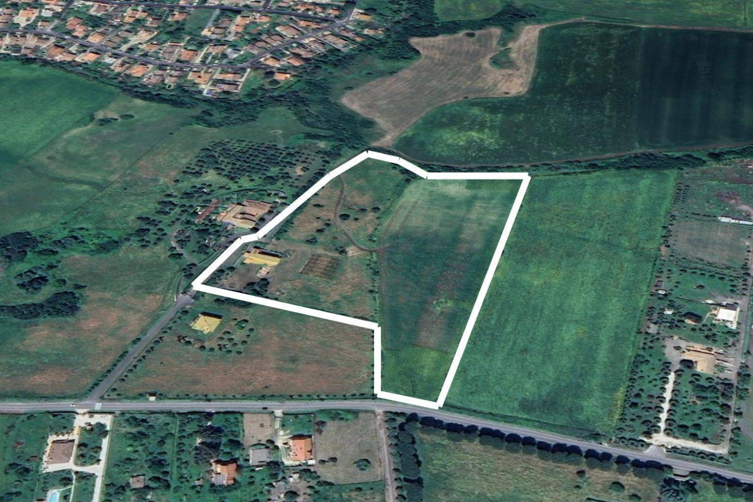 50000m² Land in Anguillara Sabazia, Italy No. 303302