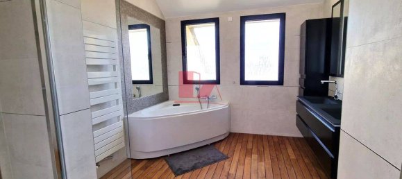 4 bedrooms House in Sceaux, France No. 162330 8