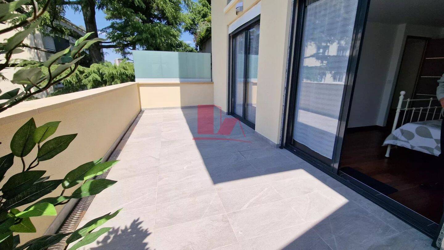 4 bedrooms House in Sceaux, France No. 162330