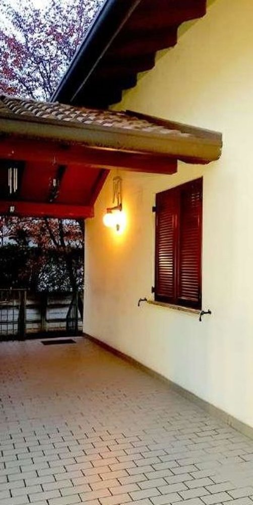 4 rooms House in Legnano, Italy No. 171309