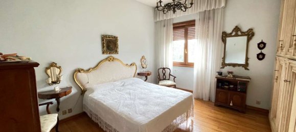 6 rooms Apartment in Rome, Italy No. 66228 18