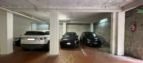 6 rooms Apartment in Rome, Italy No. 66228 25