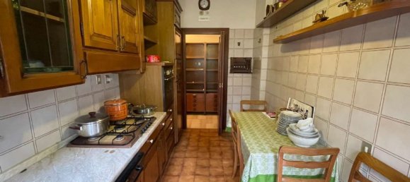 6 rooms Apartment in Rome, Italy No. 66228 13