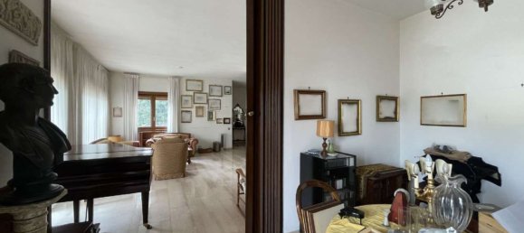 6 rooms Apartment in Rome, Italy No. 66228 14