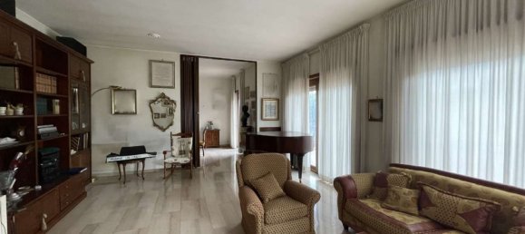 6 rooms Apartment in Rome, Italy No. 66228 10
