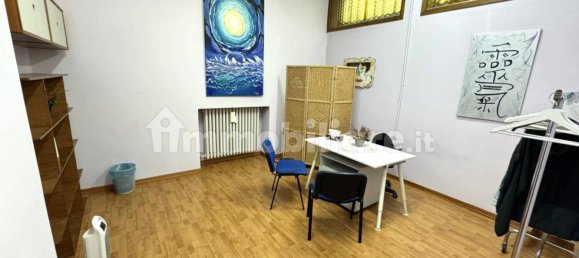3 rooms Commercial property in Collegno, Italy No. 122412 2