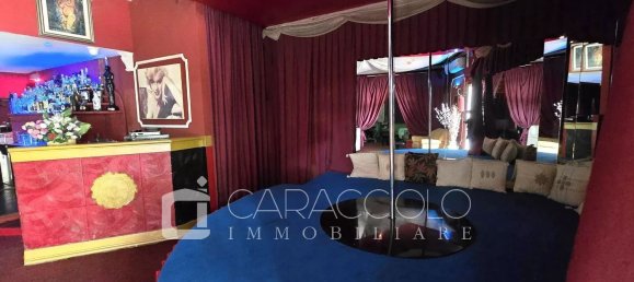 285m² Commercial property in Olbia, Italy No. 117513 5