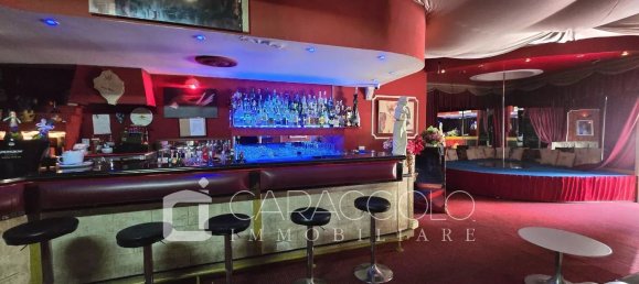 285m² Commercial property in Olbia, Italy No. 117513 3