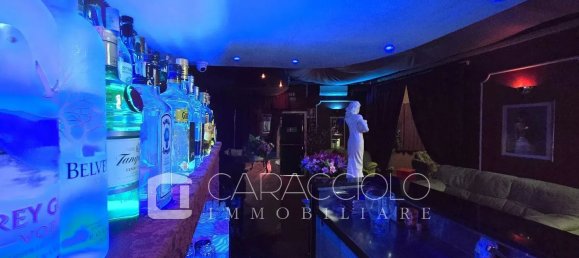 285m² Commercial property in Olbia, Italy No. 117513 4