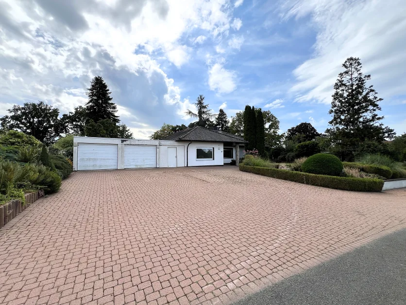 Bungalow de 4 dormitorios en Lippe, Germany No. 349207