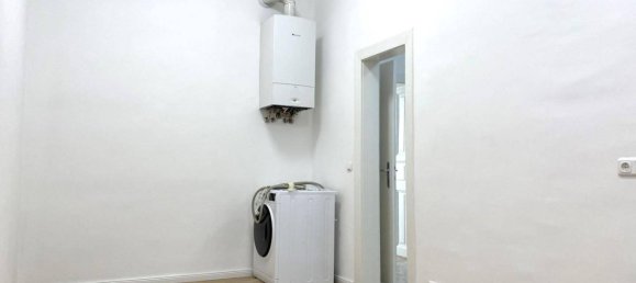 2 rooms Apartment in Wahring, Austria No. 70160 9