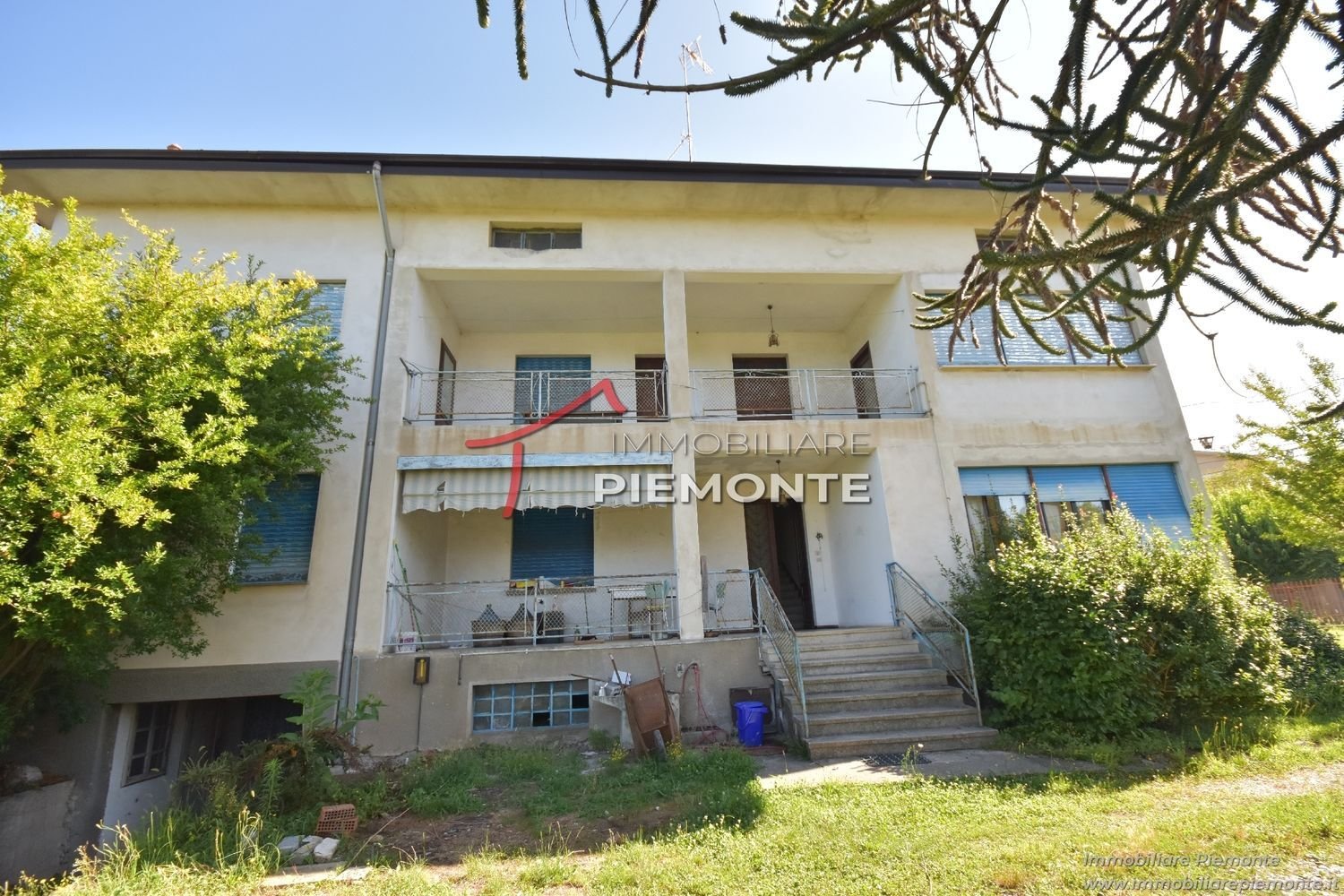 10 rooms Villa in Borgomanero, Italy No. 307574