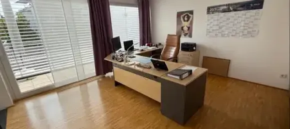 5 rooms Townhouse in Esslingen, Germany No. 332800 9