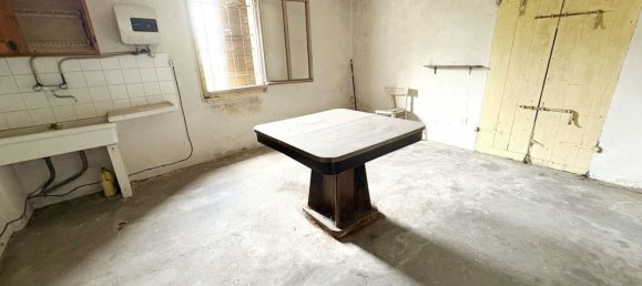 Casa de 5 habitaciónes en Nogara, Italy No. 269369 6