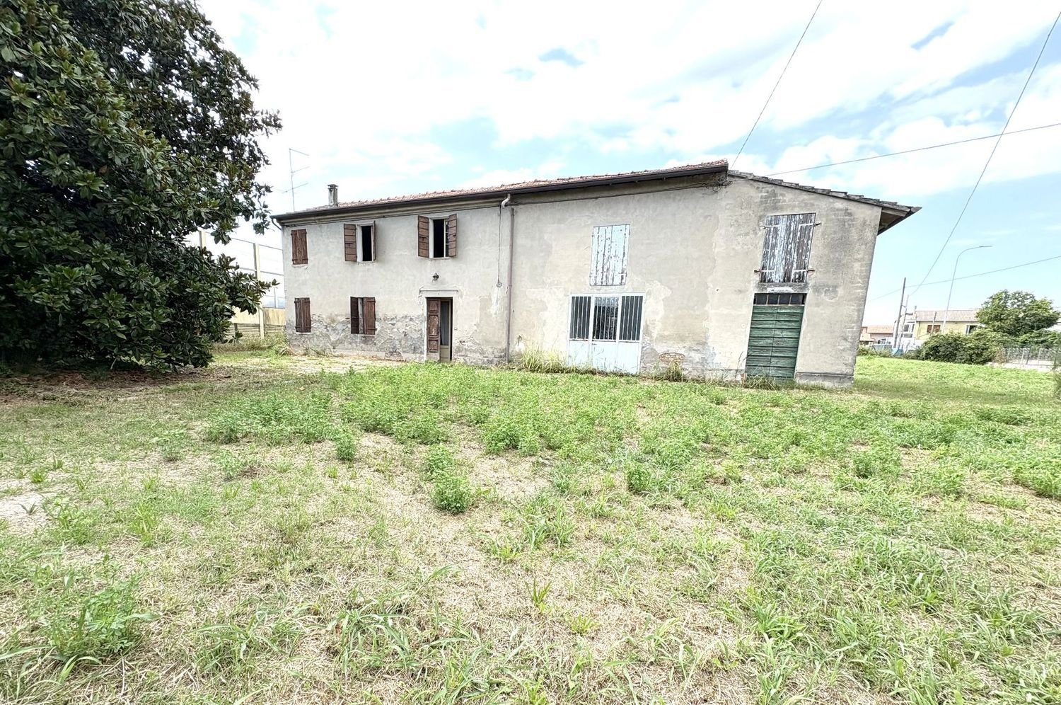 Casa de 5 habitaciónes en Nogara, Italy No. 269369