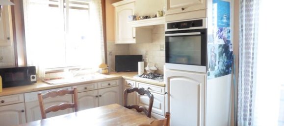 3 Schlafzimmer Haus in Mamirolle, France, Nr. 353566 3