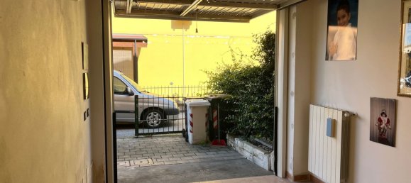 Apartamento de 3 dormitorios en Fiesso Umbertiano, Italy No. 343504 11