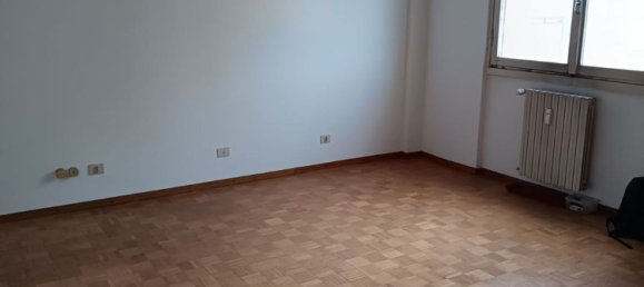 4-Zimmer Wohnung in Rho, Italy, Nr. 330392 4